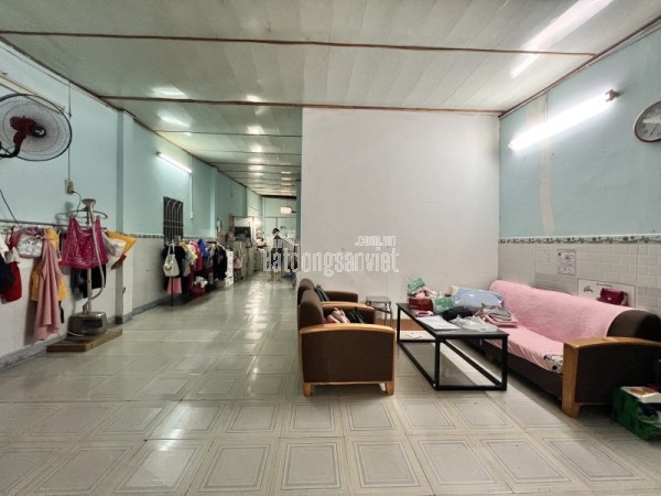 Bán nhà trong ngõ đường số 8, Linh Trung, Thủ Đức, TP HCM - Diện tích 194m2, cấp 4. Giá 10,9 tỷ,