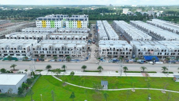 Cho thuê nhà 3PN 3WC – mặt tiền 7m – dọn vào ở ngay