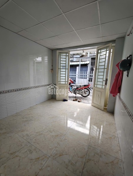 96. E cần Cho thuê nhà 3 triệu gần chợ Trà Nóc thuận lợi cho việc kinh doanh