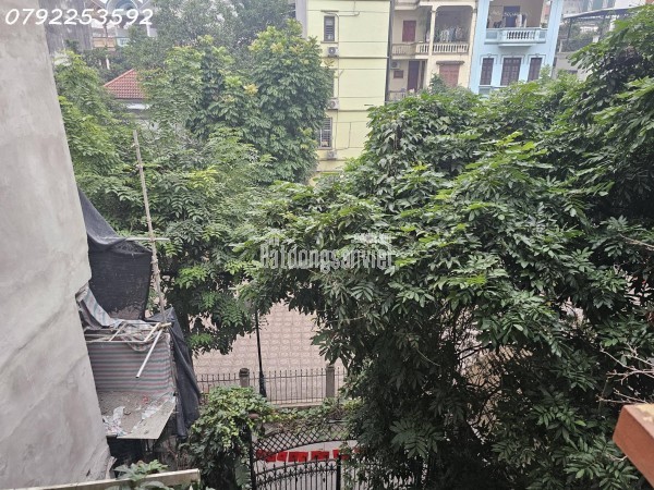 Bán Nhà Ngõ Chợ Khâm Thiên, Đống Đa. Diện Tích 36m x5 tầng. Mặt Tiền 3.4m. Giá Bán 5.15 tỷ