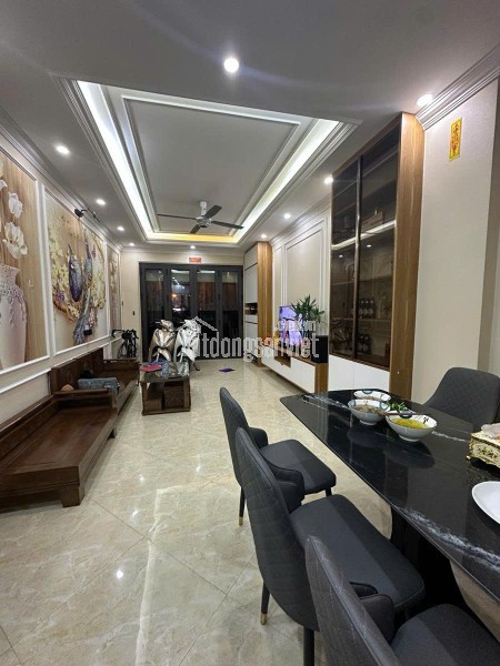 BÁN NHÀ LĨNH NAM PHỐ ĐANG MỞ ĐƯỜNG RỘNG GẦN CHỢ ĐẦU MỐI ĐỀN LỪ, NHÀ ĐẸP Ở NGAY DT 38M GIÁ 8X TỶ