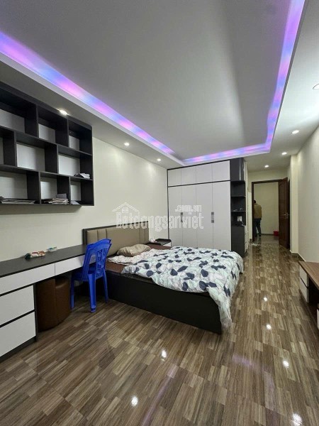 BÁN NHÀ LĨNH NAM PHỐ ĐANG MỞ ĐƯỜNG RỘNG GẦN CHỢ ĐẦU MỐI ĐỀN LỪ, NHÀ ĐẸP Ở NGAY DT 38M GIÁ 8X TỶ