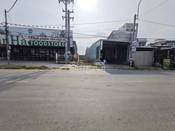 Bán lô đất thổ kế bên siêu thị San Hà Lạc Tấn giá 3 tỷ