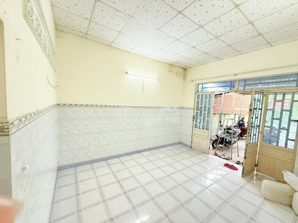 SIÊU PHẨM PHẠM VĂN CHIÊU - ĐỐI DIỆN TRƯỜNG HUỲNH VĂN NGHỆ - KINH DOANH ĐA NGÀNH