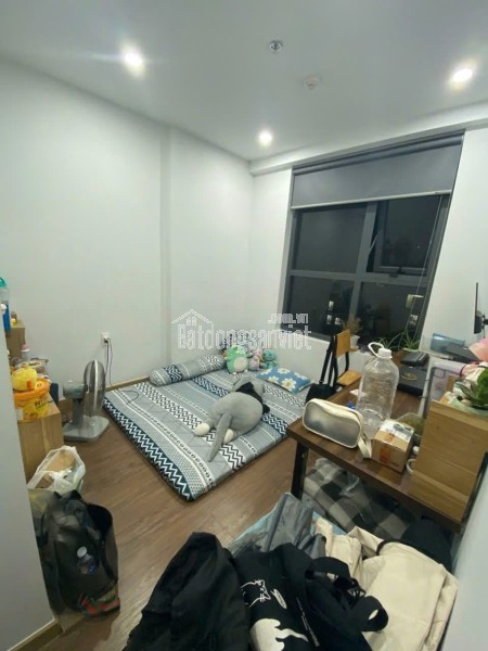 Pass 1 phòng ngủ (PN) master có WC riêng trong căn hộ 2PN – 2WC tại GreenTopaz TẠI DĨ AN, BÌNH