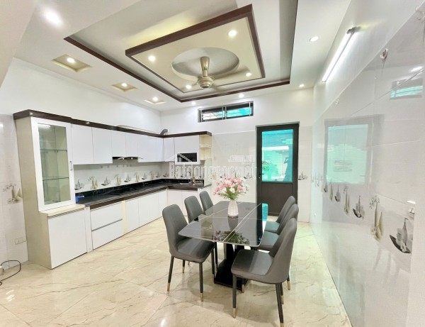 Cho thuê nhà 4 tầng – Ngõ 254 Văn Cao, Hải Phòng