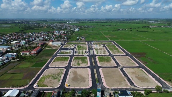 BÁN ĐẤT THÔN QUANG TRUNG XÃ QUỲNH PHỤ - CÁCH KCN SAO VÀNG 1P ĐI XE - GIÁ 690 TRIỆU