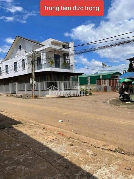 Bán nhà SRXD đường tăng bạt hổ - Liên nghĩa đức trọng - lâm đồng giá 6.8 tỷ