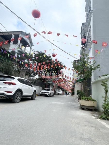 BÁN GẤP LÔ ĐẤT TT HOÀ LẠC,137M,SÁT ĐH QUỐC GIA,ĐH FPT,CNC, TRỤC CHÍNH.GIÁ 3.1 TỶ