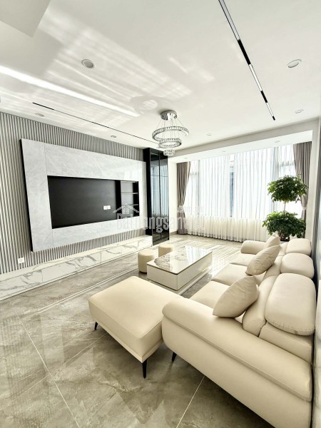 BÁN NHÀ PHÔ NGÔ GIA TỰ - LONG BIÊN, 6 TẦNG THANG MÁY, GARA Ô TÔ, KINH DOANH. GIÁ 11,5 TỶ