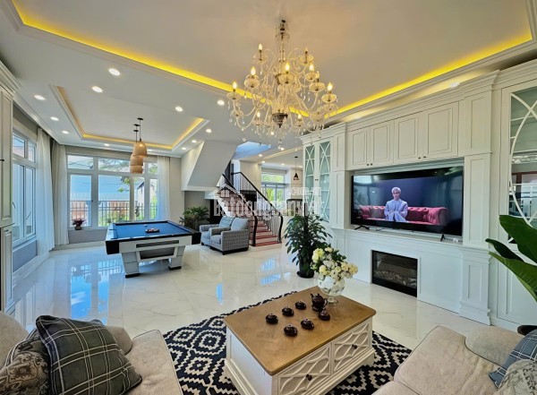 Cho thuê khách sạn 21 phòng Nguyễn Thị Nghĩa - trung tâm Đà Lạt.giá 50 triệu