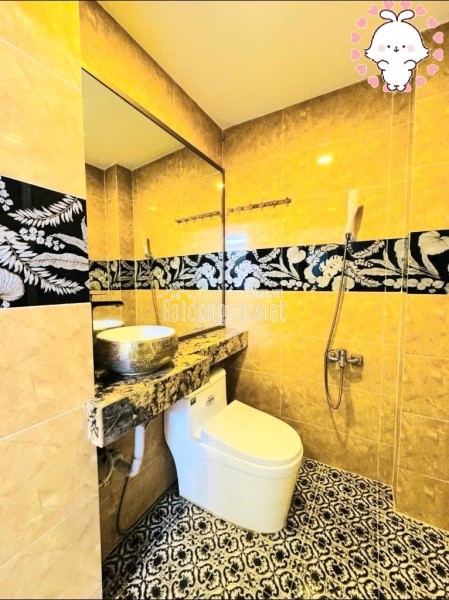 Bán nhà ngõ 10 Ni Sư Huỳnh Liên, Tân Bình: 46m2, 3 tầng, 4PN, 5,6 tỷ, sổ hồng trao tay, giá hời