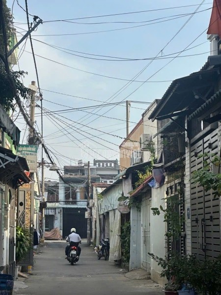 CĂN GÓC HẺM XE HƠI TẬN NHÀ HIỆP THÀNH 35 - VỊ TRÍ ĐẸP