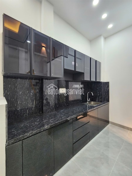 Bán nhà Âu Dương Lân, Quận 8, full đồ vào ở liền, 4 tầng, 36m², sổ riêng, chỉ 6,49 tỷ