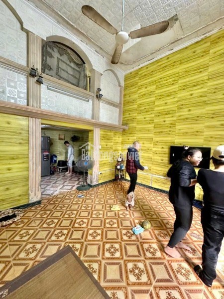 Nhà căn góc mặt ngõ ôto đỗ cửa, thang máy, tặng full đồ