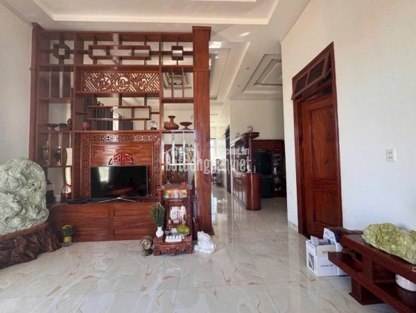 Bán villa sân vườn 1038 m2 - thị trấn liên nghĩa đức trọng lâm đồng  giá 11 Tỷ