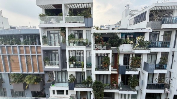 NHÀ MỚI ĐƯỜNG 8M NGUYỄN TƯ GIẢN GV -  FULL NỘI THẤT - 4.2MX14M - 5TẦNG - GIÁ 10 TỶ