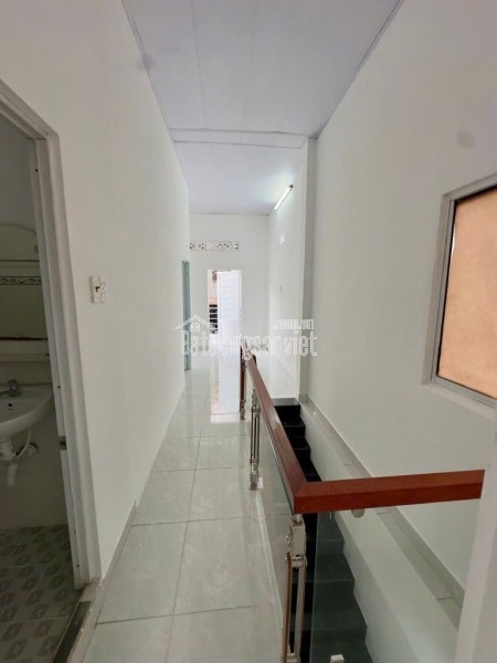 Nhà đẹp KDC Trung Nhân Q12 – 4 tầng BTCT – xe hơi – giá 5.x tỷ