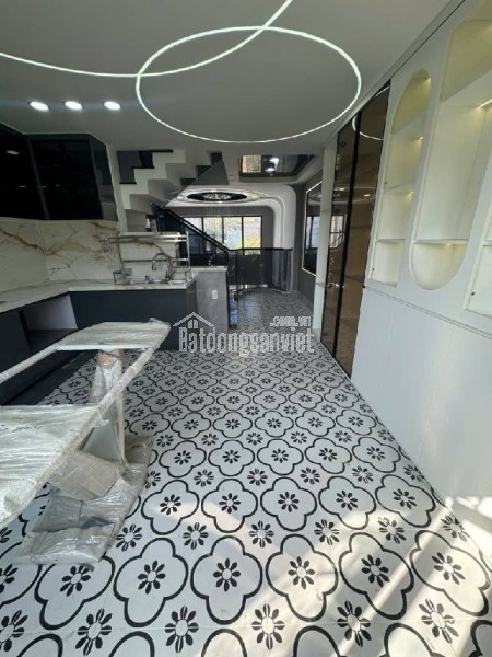 Bán nhà 30m2 * 2 tầng , HXH 5m , Phước long B , Quận 9 , Giá chỉ 3 Tỷ 850 TL