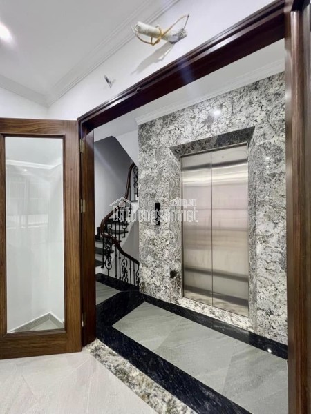 ĐẲNG CẤP Nhà Huy Du thang máy – Ô tô vào nhà – 45m2 – 8 tầng –  trung tâm Nam Từ Liêm nhỉnh 17 tỷ