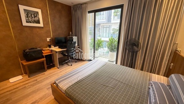 Gấp bán , nhà 3 tầng , P15 Gò Vấp , hẻm xe hơi tránh nhau rộng rãi 8m thông -giá 7ty2