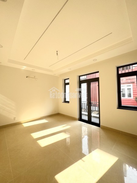 SIÊU PHẨM NHÀ MỚI 4 TẦNG ngang 5m - NGAY ĐẦU ĐỖ XUÂN HỢP - VÀO Ở NGAY