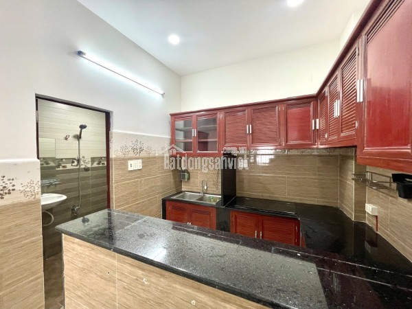 BÁN 2 CĂN NHÀ 2 TẦNG HẺM NGUYỄN KHUYẾN BẮC NHA TRANG