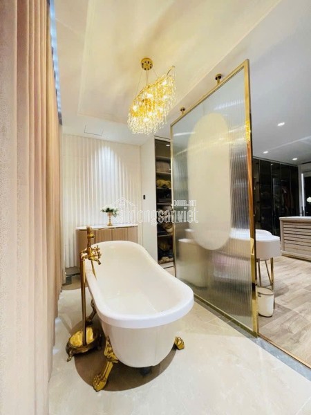 bán nhà hẻm xe tang  nhà mới sos gấp bán q4 
4  tấm rẻ bèo