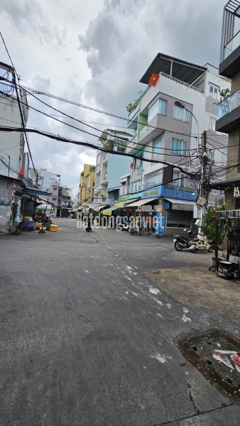 bán nhà hẻm xe tang  nhà mới sos gấp bán q4 
4  tấm rẻ bèo