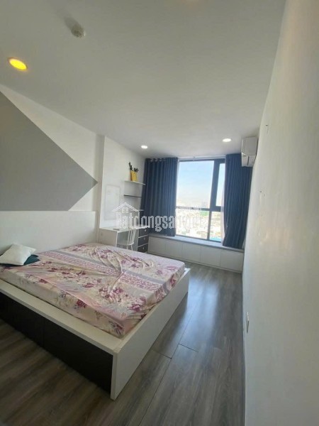 Chuyển nhượng Căn hộ 2PN DT 80m2 Dự án Riva Park Tại Quận 4