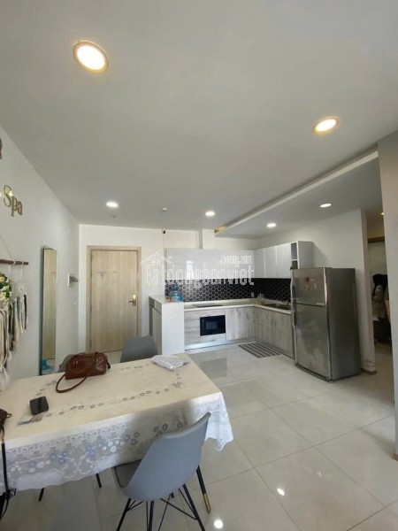 Chuyển nhượng Căn hộ 2PN DT 80m2 Dự án Riva Park Tại Quận 4