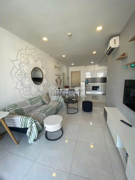 Chuyển nhượng Căn hộ 2PN DT 80m2 Dự án Riva Park Tại Quận 4