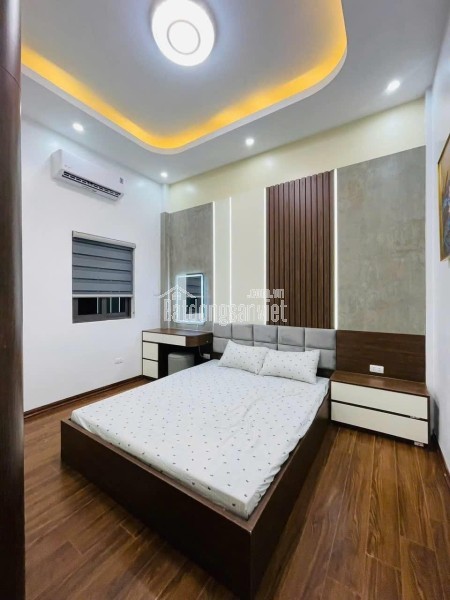 Nhà hiếm  Xuân Đỉnh –gần trường cấp 1,2,3 Xuân Đỉnh –gần phố 42M 5tầng 9.7 TỶ