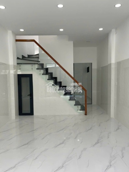 NHÀ NGAY CHỢ TỰ PHÁT PHẠM VĂN BẠCH TÂN BÌNH 4MX12M GIÁ 4,5 TỶ TL