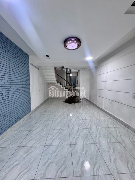 HẺM 10M - NHÀ C4 LÔ GÓC PHÚ NHUẬN - NGANG 5M HOÀNH TRÁNG - SỔ NỞ HẬU ĐẸP