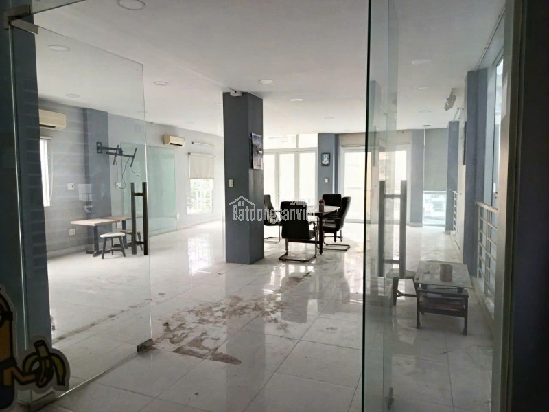 CHO THUÊ SÀN TRỐNG 110M2 - MẶT TIỀN NGUYỄN TRÃI Q.5 - GIÁ CỰC TỐT