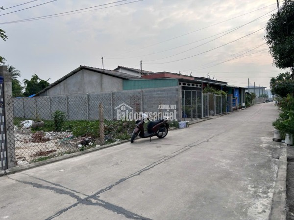 Bán lô đất thổ trung tâm huyện Tân Trụ giá 1,84 tỷ