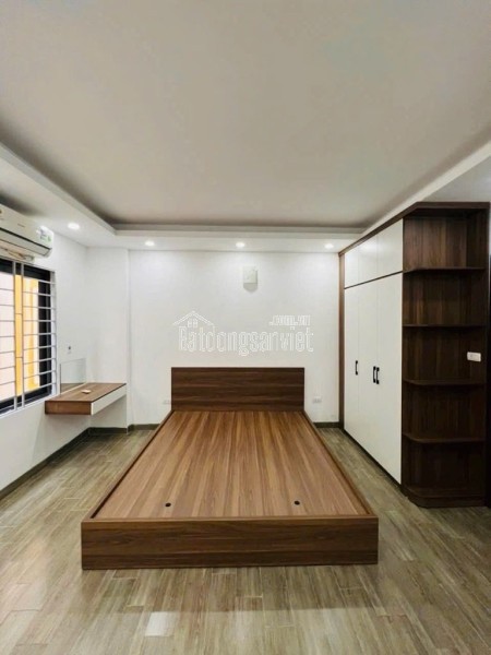 Bán nhà 5 tầng Liên Mạc – Thượng Cát, Bắc Từ Liêm, ô tô đỗ cổng, 3 ngủ, giá hơn 5 tỷ