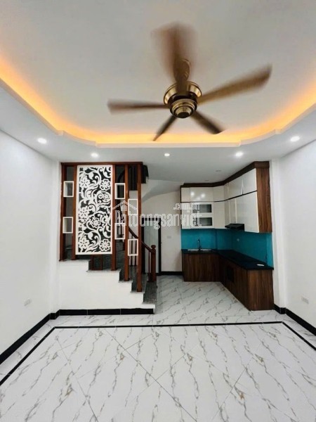 Bán nhà 5 tầng Liên Mạc – Thượng Cát, Bắc Từ Liêm, ô tô đỗ cổng, 3 ngủ, giá hơn 5 tỷ