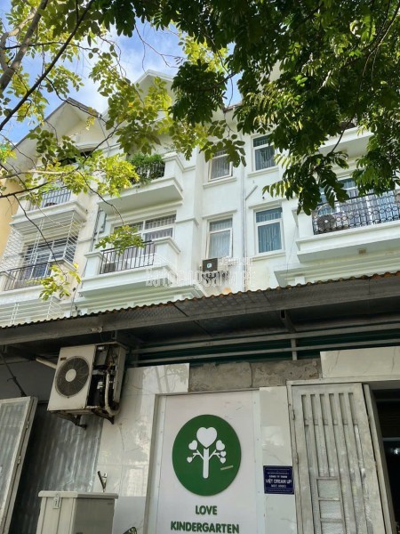 Bán nhà MP KĐT Vinaconex3, N.T.Liêm. DT 90m x4,5 tầng.SĐCC. Giá 31 tỷ.LH: 0964769634