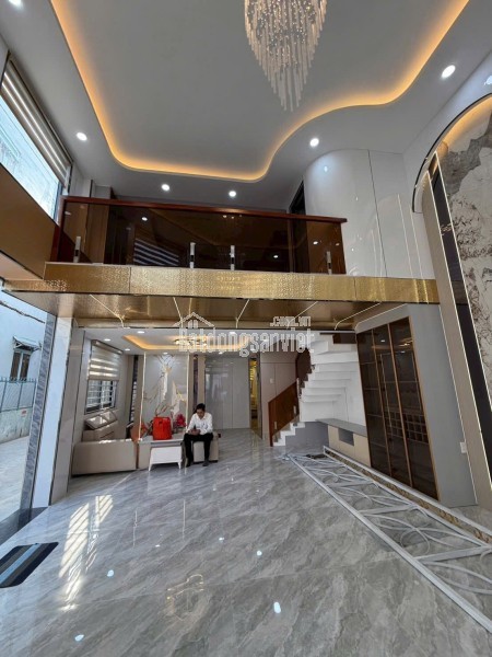 Hẻm nhựa xe hơi đỗ ngày đêm,  đường lớn  Dương Thị Mười  Quận 12- 6 tầng giá 8 tỷ