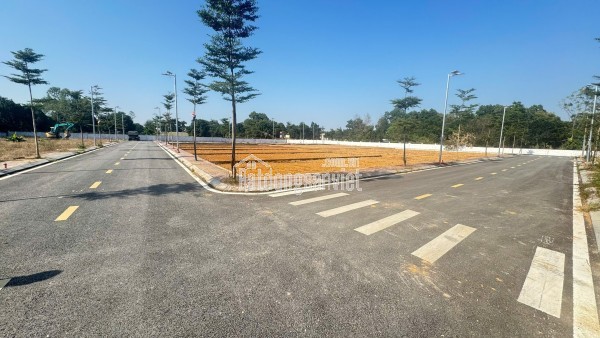 Chính chủ cần tiền bán gấp đất Phú Cát, Hòa Lạc  đón sóng quy hoạch giá còn rẻ.