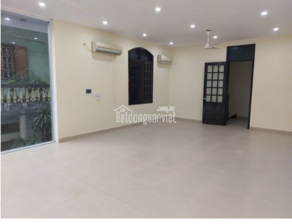 Bán nhà đẹp Phùng Chí Kiên- Lô Góc- Ô Tô vào nhà 56,9m2 giá 20 tỷ