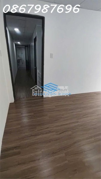 Căn nhà tập thể 74B Quang Trung, hẻm 2,4m * Cách biển Trần Phú: 450m. Giá: 2,150 tỷ