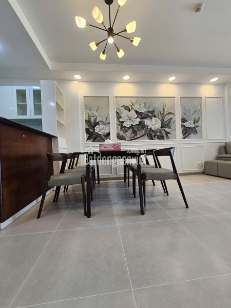 Cho thuê căn hộ chung cư The Gold View Quận 4, view đẹp