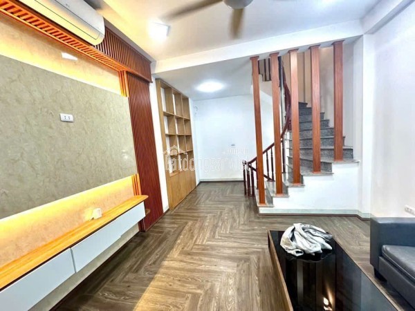 BÁN NHÀ 5 TẦNG DÂN XÂY - ÔTÔ ĐỖ CỬA - SÁT ĐƯỜNG PHAN TRỌNG TUỆ - THANH TRÌ