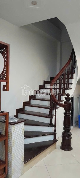 BÁN NHÀ LĨNH NAM NGAY CHỢ SINH VIÊN, GẦN CÁC TRƯỜNG ĐẠI HỌC DT 45M