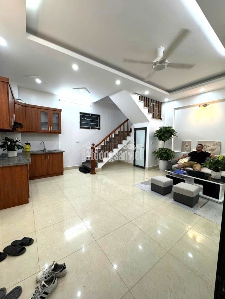 Bán nhà đẹp Đông Ngạc mặt tiền rộng, ở ngay giá hơn 6 tỷ