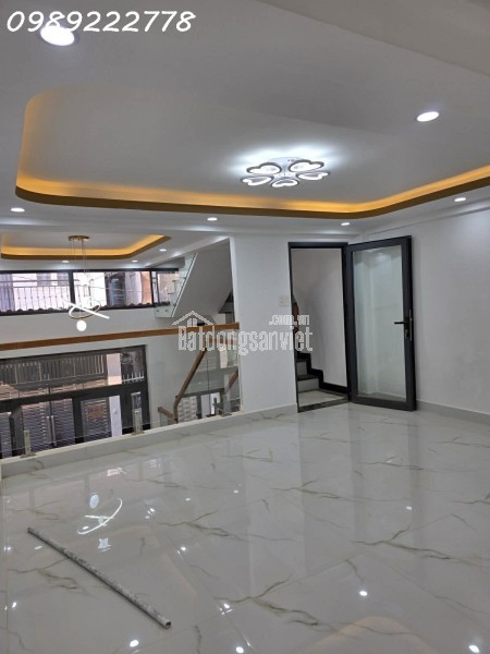 LÊ VĂN SỸ- P12 - 3.6x10- 5 TẦNG - 6 PN 7WC - XE HƠI TỚI NHÀ - 2 SÂN THƯỢNG - KINH DOANH TỐT - VỊ