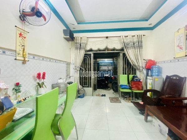 NHÀ CHÍNH CHỦ, NGAY NGUYỄN VĂN QUÁ - ĐÔNG HƯNG THUẬN GIÁP GÒ VẤP GIÁP NHÀ GA T3
DT:70m2 ( 4.1m X